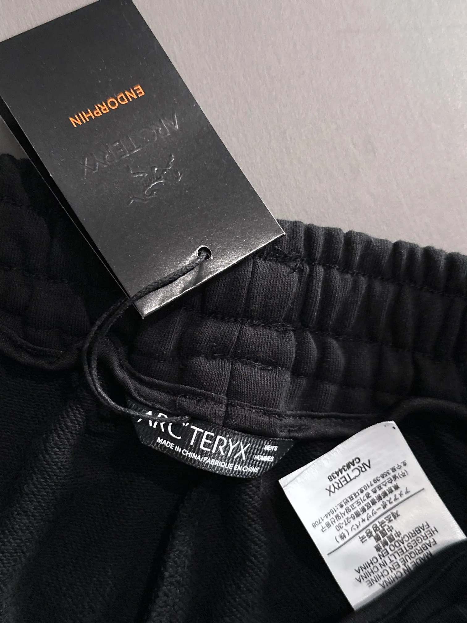 ！ARC TERYX 2025New Arrival logo ， ：Gray Sizes：XS S M L